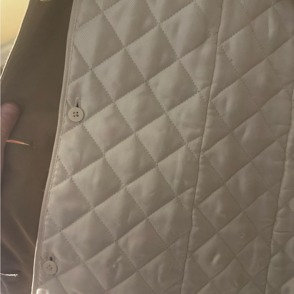 Banana Republic Women's Beige Trench Coat - Picture 5 of 6